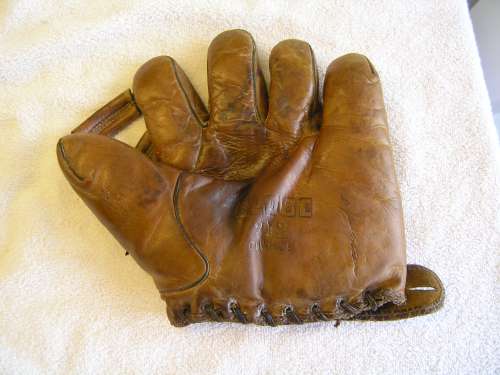 Dixie Walker Globe 2X2 Front Doug